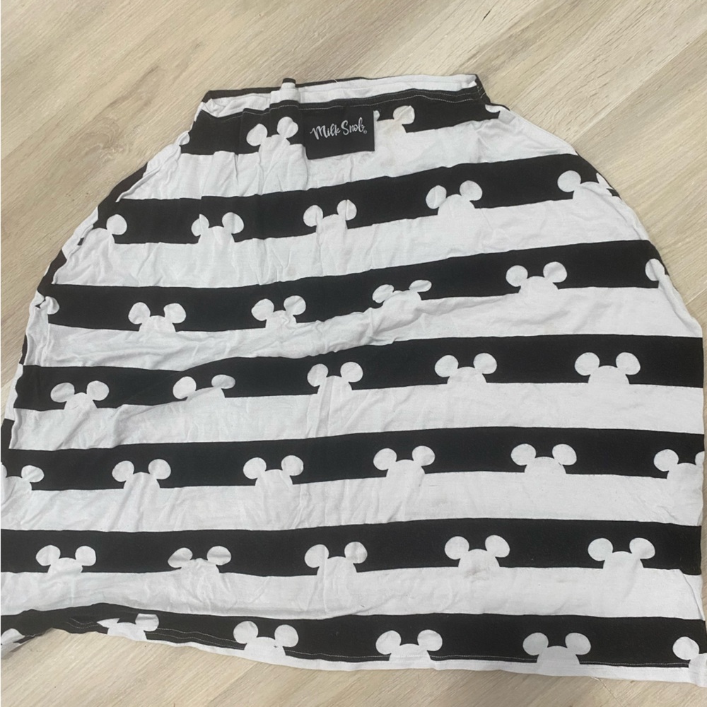 Disney nursing cover / car seat cover